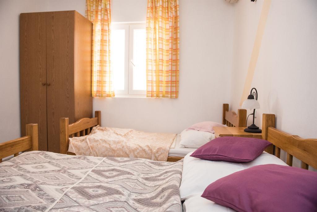 Apartments Ljubica Rogoznica  Bagian luar foto