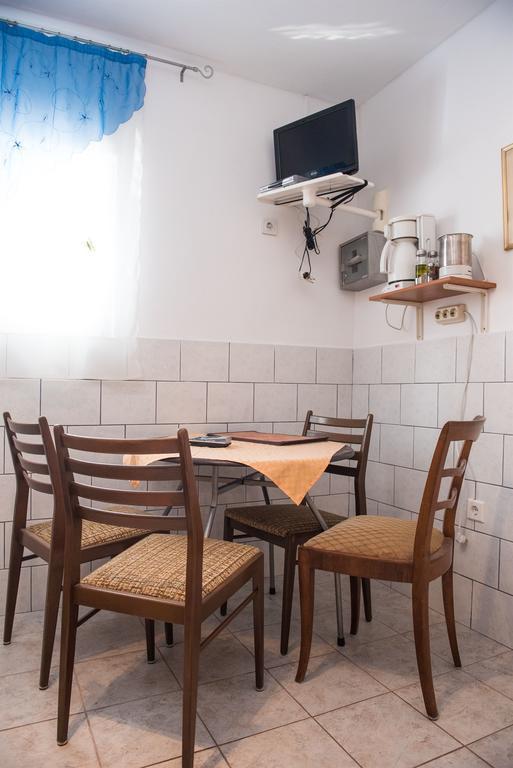 Apartments Ljubica Rogoznica  Bagian luar foto
