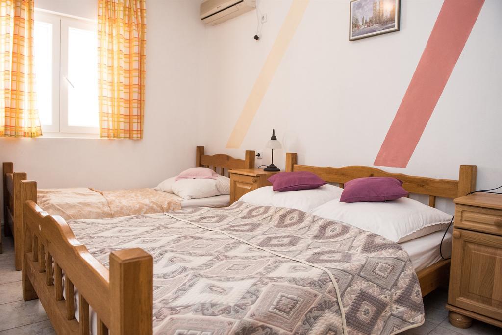 Apartments Ljubica Rogoznica  Bagian luar foto