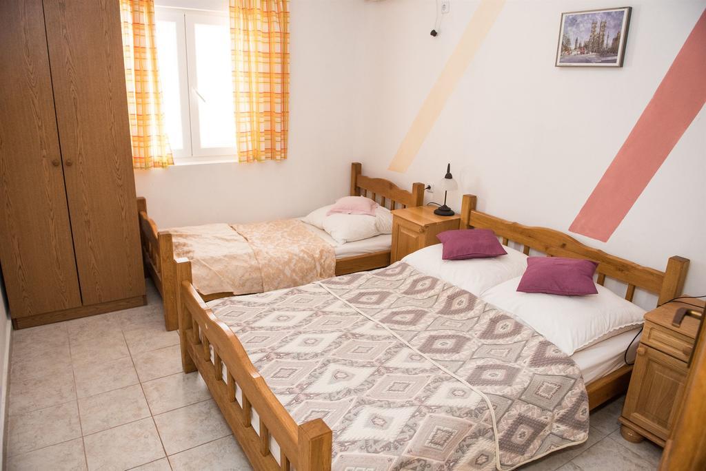 Apartments Ljubica Rogoznica  Bagian luar foto
