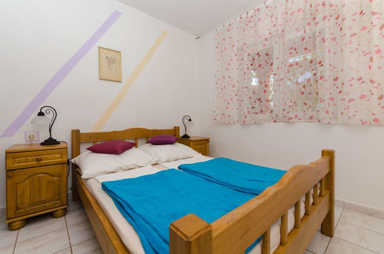 Apartments Ljubica Rogoznica  Bagian luar foto